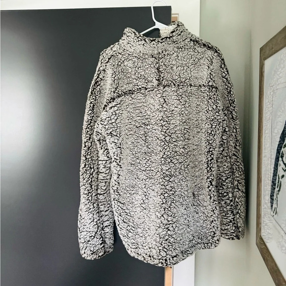 Thread & Supply gray fleece pullover - Picture 6 of 6